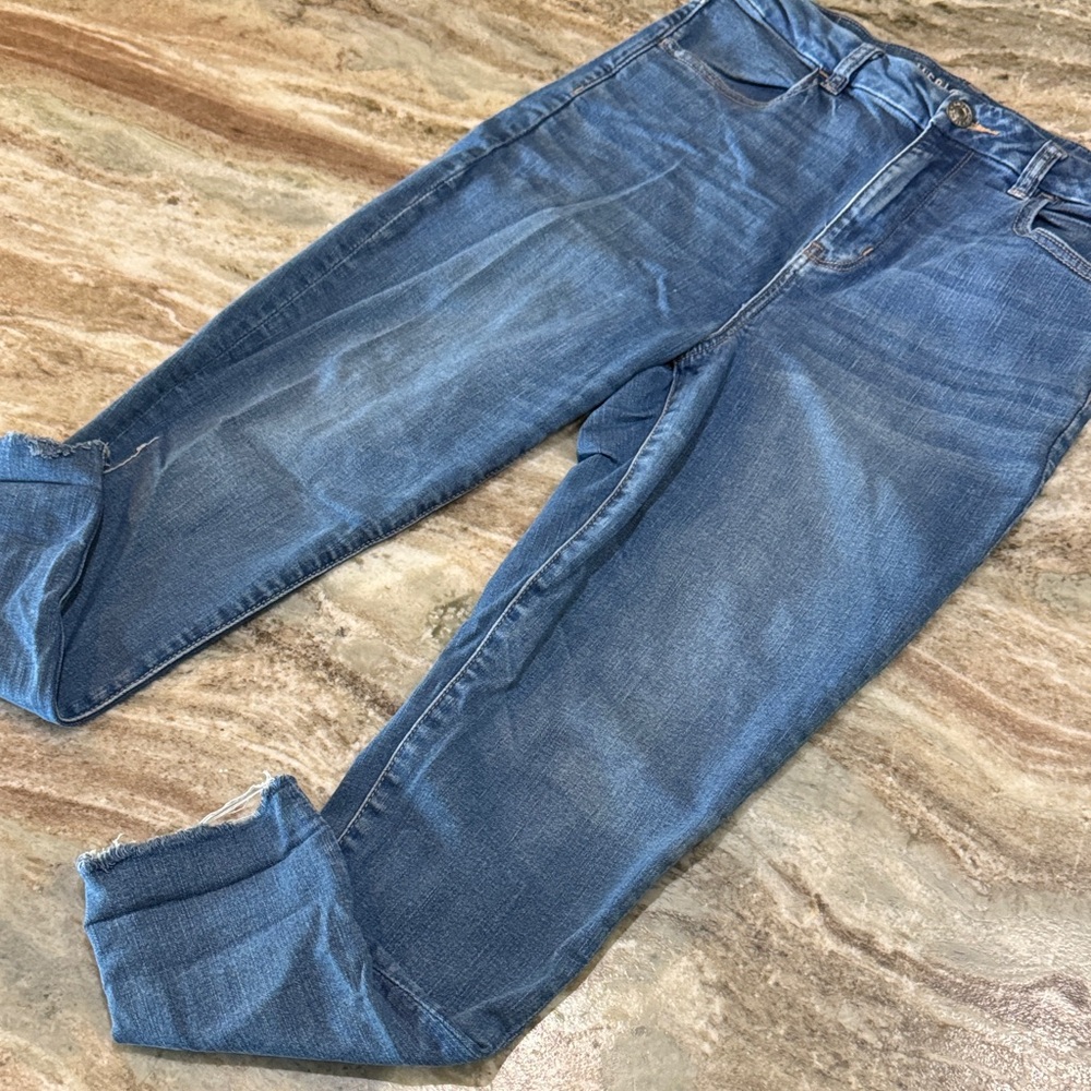 American Eagle Outfitters Light Blue Denim Shorts (Short)